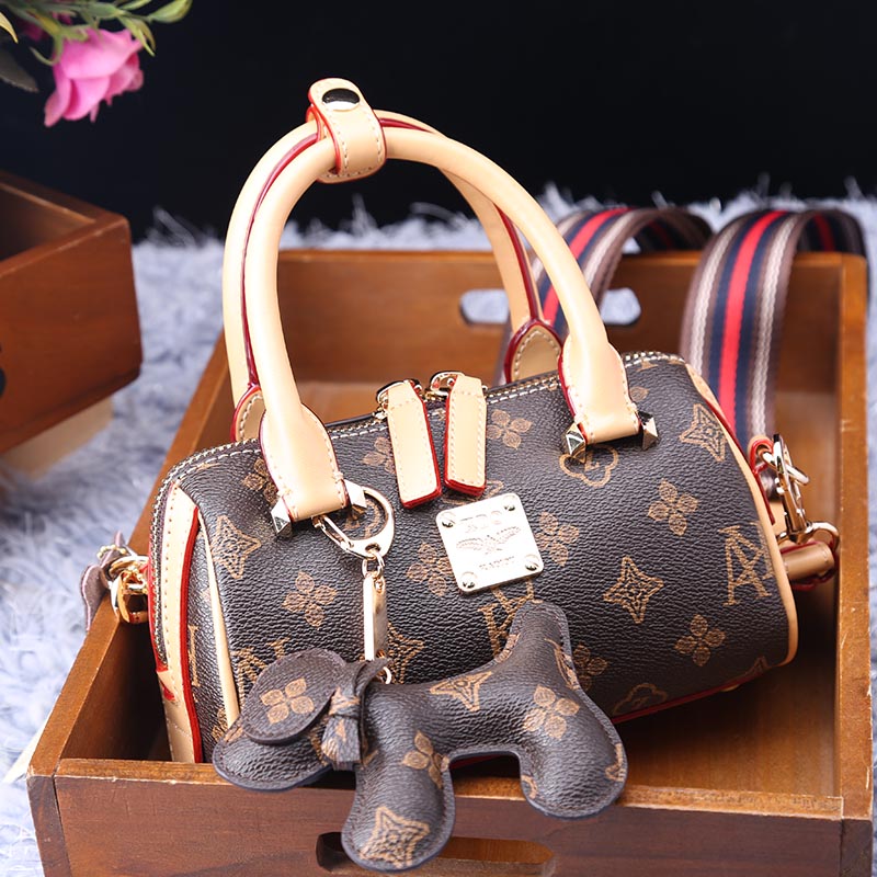 fashion boston wide shoulder strap high quality leather handbags