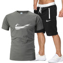 nike sportwear short-sleeved shirt and shorts (2-piece set)